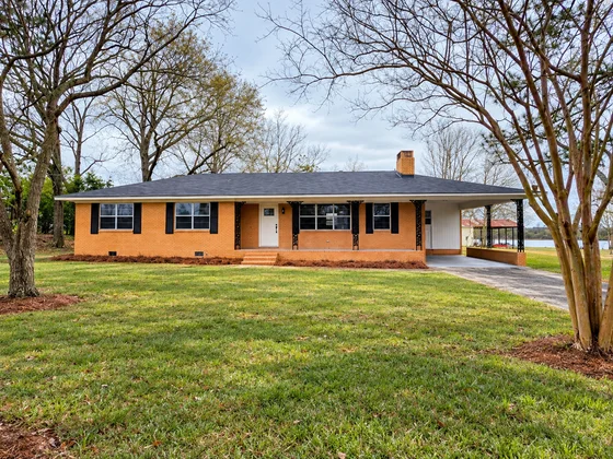 Home in Fitzgerald, Georgia, from Patty Moore’s completed-sale collection