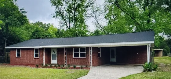 Home in Albany, Georgia, from Patty Moore’s completed-sale collection